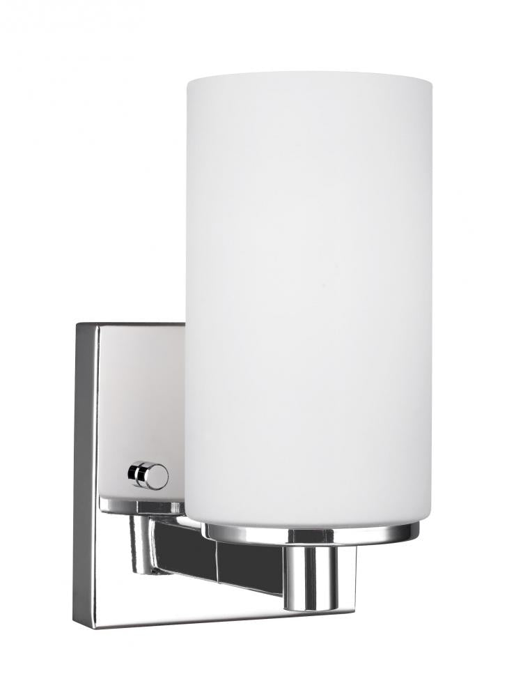 Generation Lighting 4139101-05 Hettinger transitional 1-light indoor dimmable bath vanity wall sconce in chrome silver finish with