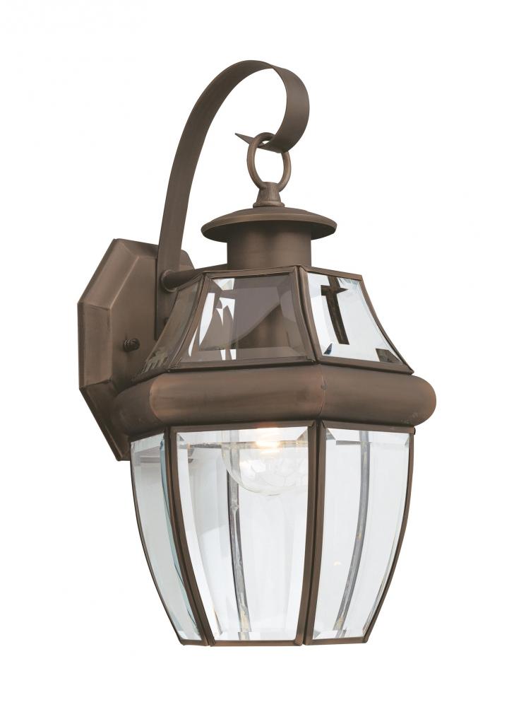 Generation Lighting 8067-71 Lancaster traditional 1-light outdoor exterior large wall lantern sconce in antique bronze finish wi
