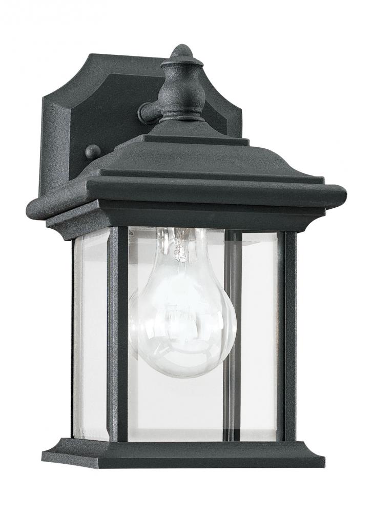 Generation Lighting 85200-12 Wynfield traditional 1-light outdoor exterior wall lantern sconce downlight in black finish with cle
