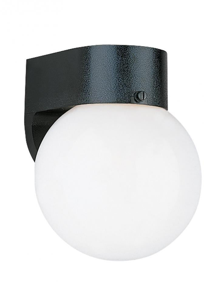 Generation Lighting 8753EN3-34 Outdoor Wall traditional 1-light LED outdoor exterior wall lantern sconce in black finish with smoot