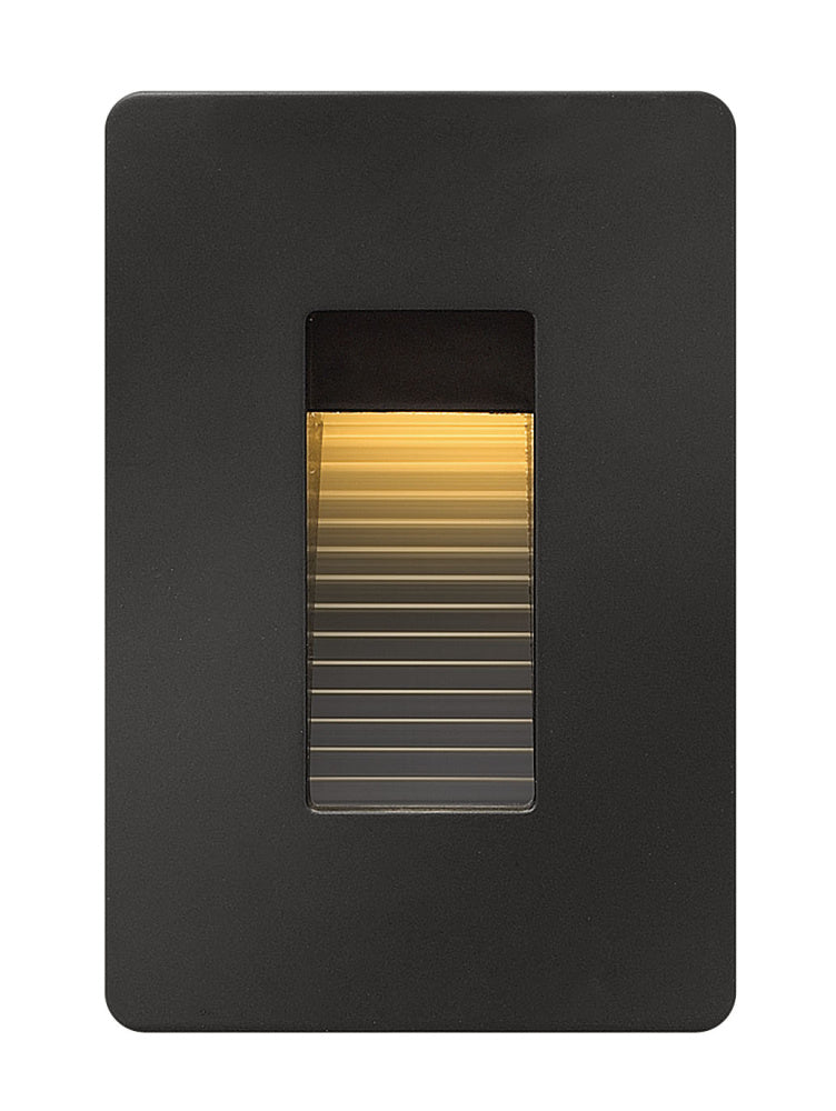 Hinkley 58504SK LED 2700K Step Light 120V Vertical