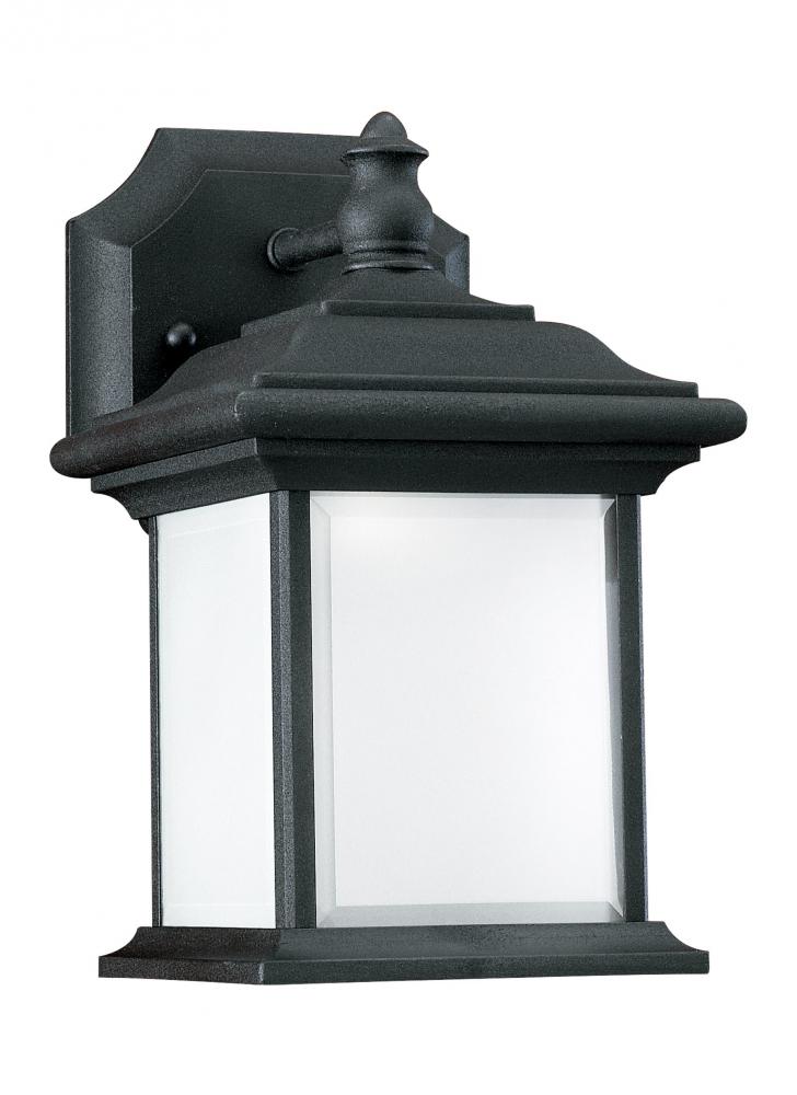 Generation Lighting 89101-12 Wynfield traditional 1-light outdoor exterior wall lantern sconce in black finish with frosted glass