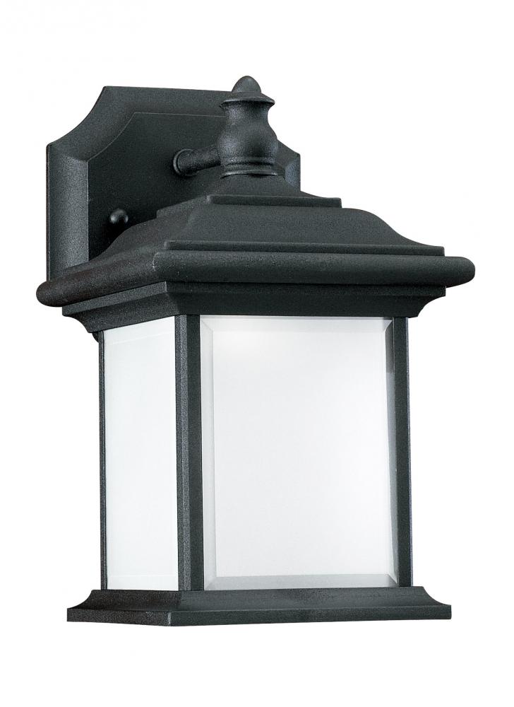 Generation Lighting 89101EN3-12 Wynfield traditional 1-light LED outdoor exterior wall lantern sconce in black finish with frosted g