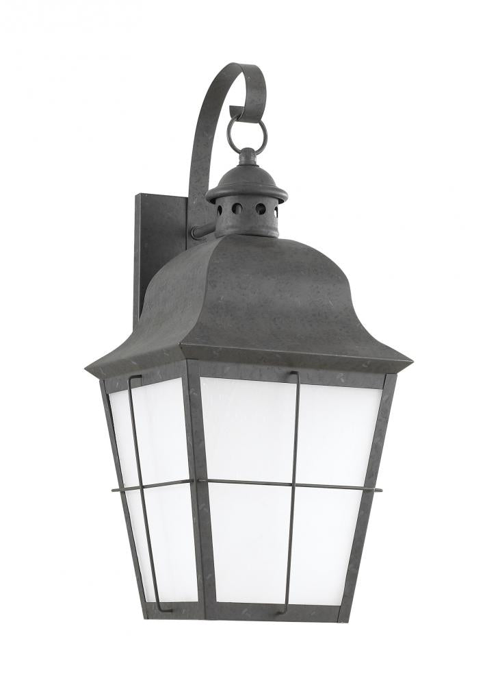 Generation Lighting 89273-46 Chatham traditional 1-light large outdoor exterior wall lantern sconce in oxidized bronze finish wit
